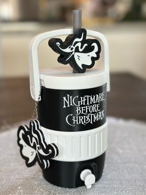 Nightmare Before Christmas Can Cooler with Zero Straw Topper and Tab Opener
